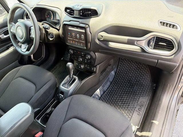 Used 2023 Jeep Renegade Latitude AWD/4WD image 29