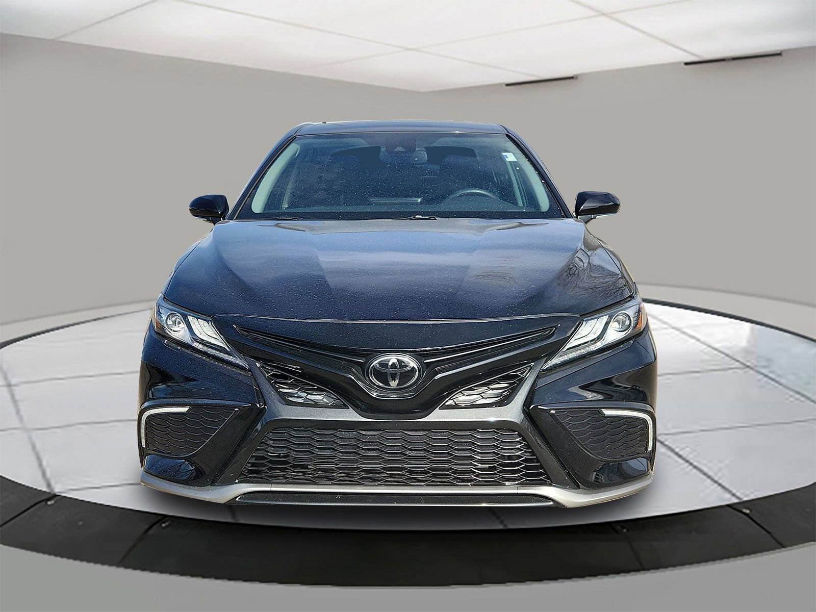 Used 2023 Toyota Camry XSE image 8