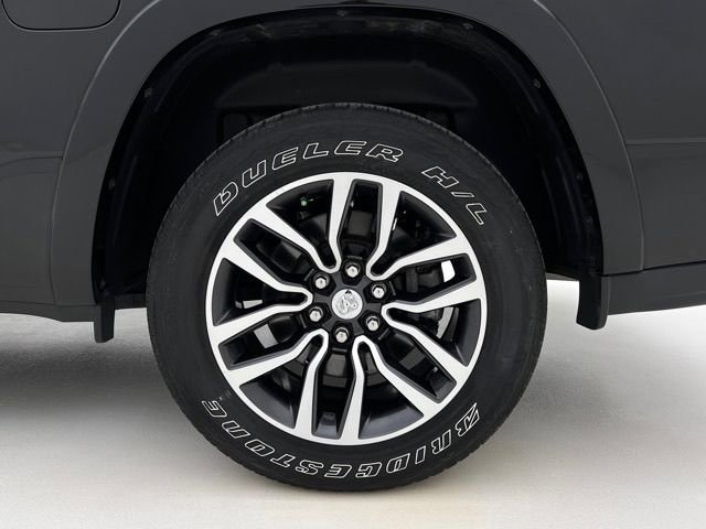 Used 2025 RAM 1500 Limited AWD/4WD image 29