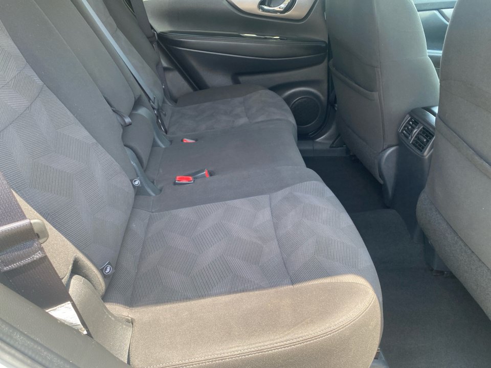Used 2016 Nissan Rogue SV w/ SV Premium Package FWD image 31