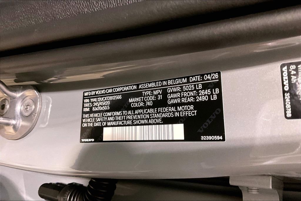 New 2026 Volvo XC40 B5 Plus w/ Climate Package AWD/4WD image 8