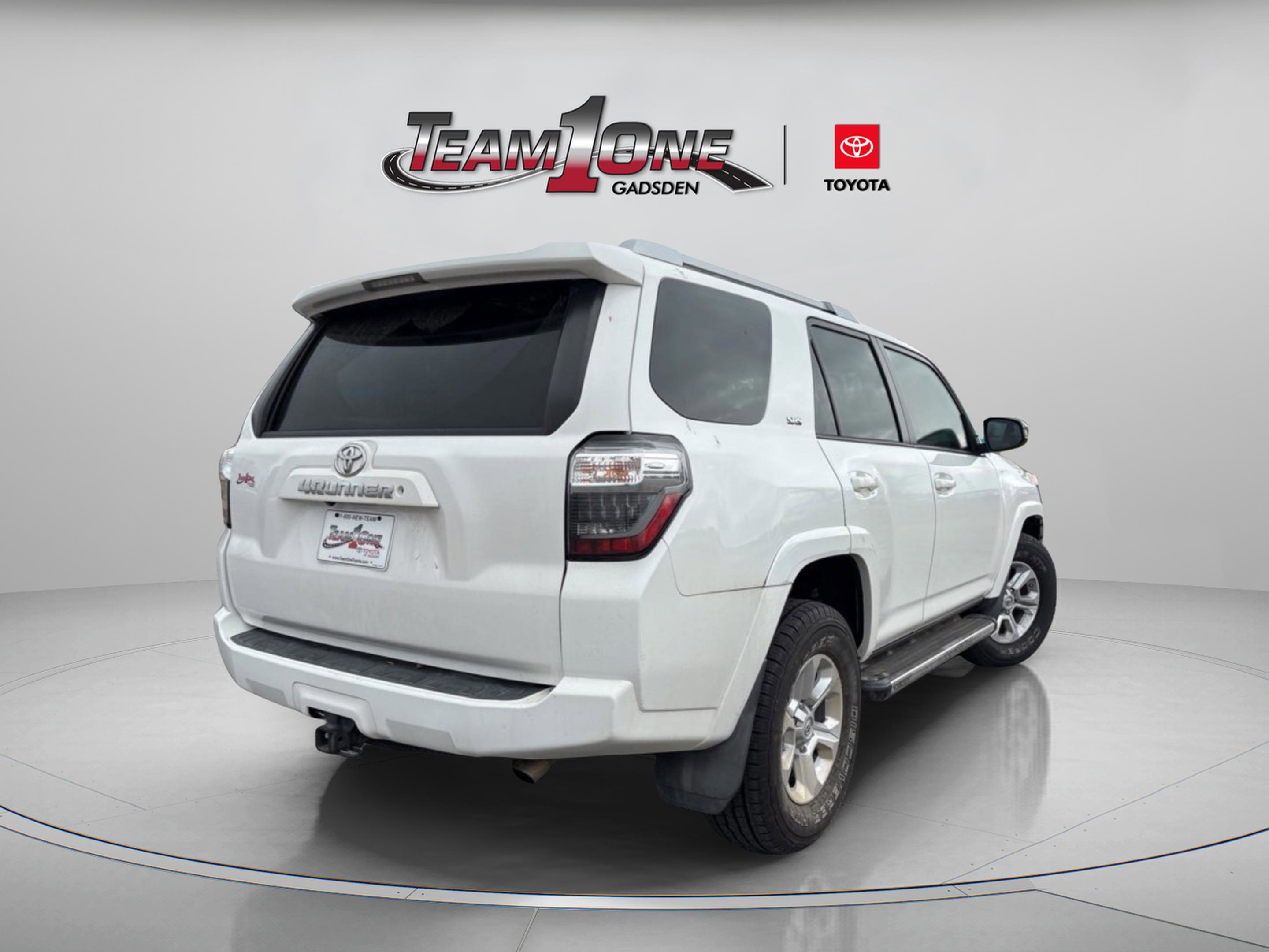 Used 2018 Toyota 4Runner SR5 image 8