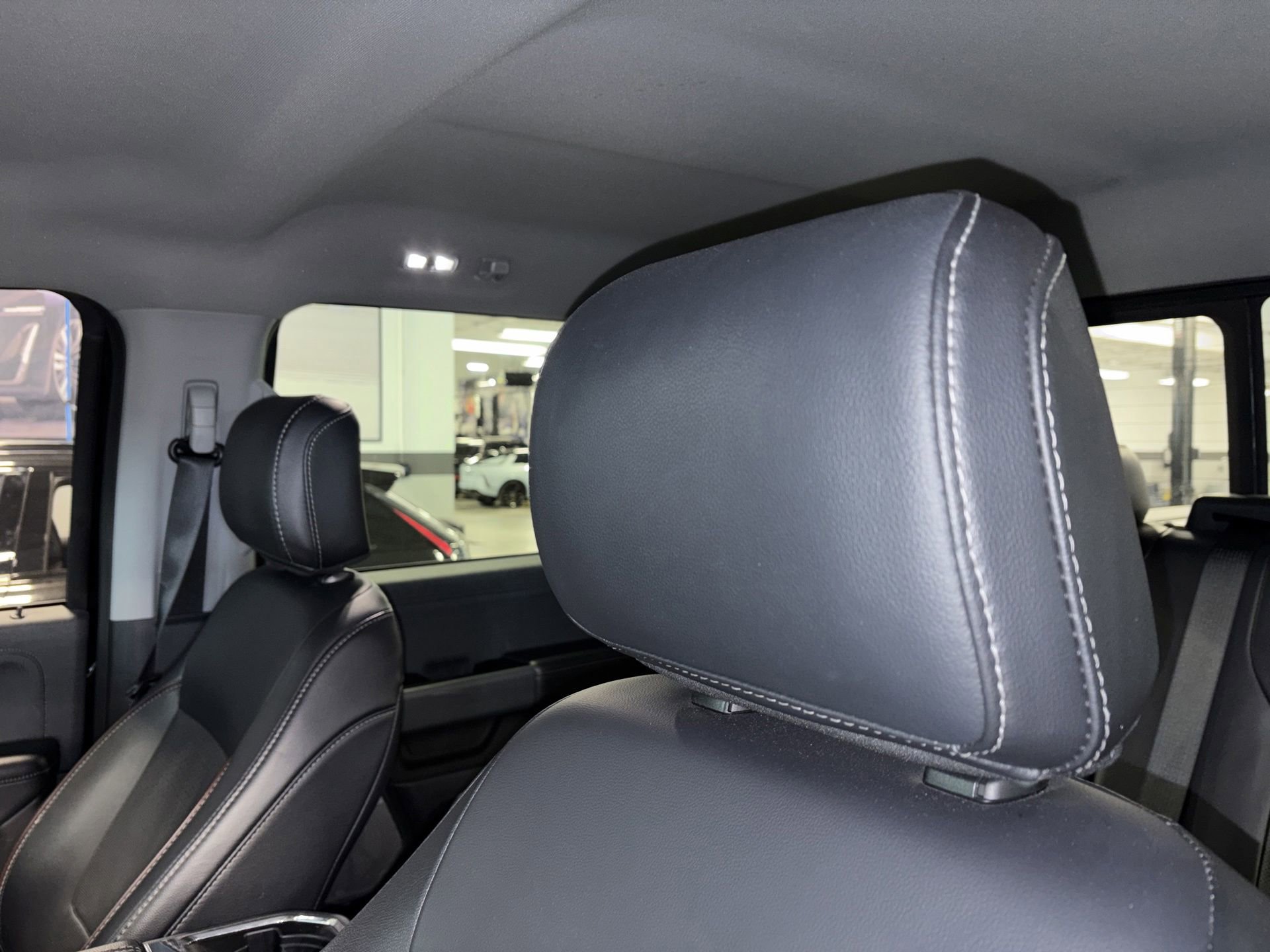 Used 2024 Ford F250 Lariat w/ Lariat Ultimate Package AWD/4WD image 10