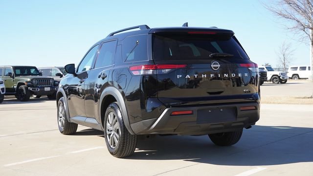 Used 2024 Nissan Pathfinder SV image 7