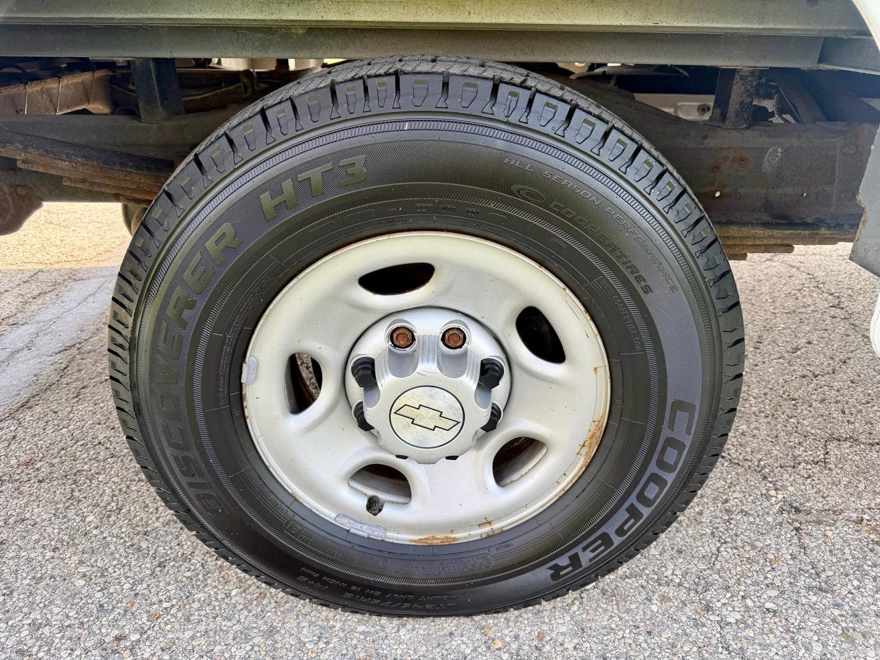 Used 2017 Chevrolet Express 3500 image 34