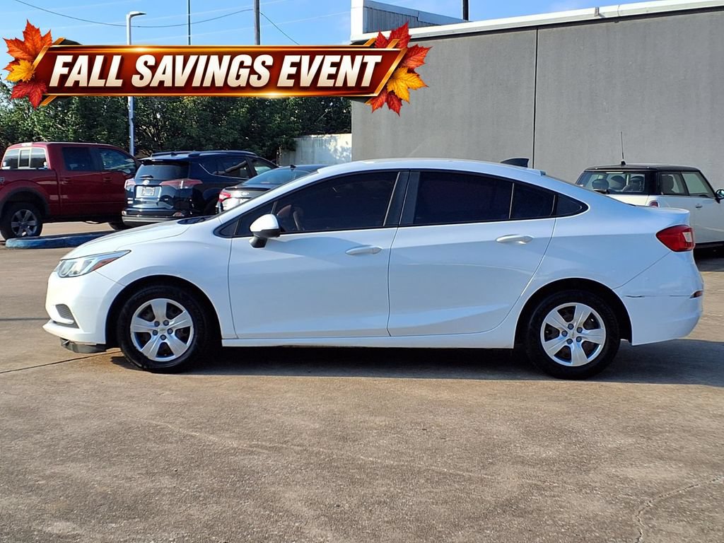 Used 2017 Chevrolet Cruze LS FWD image 5