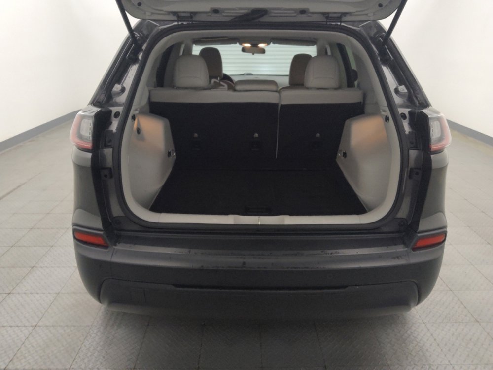 Used 2020 Jeep Cherokee Latitude Plus FWD image 29