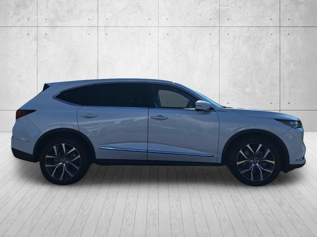 Certified 2024 Acura MDX w/ Technology Package FWD image 4