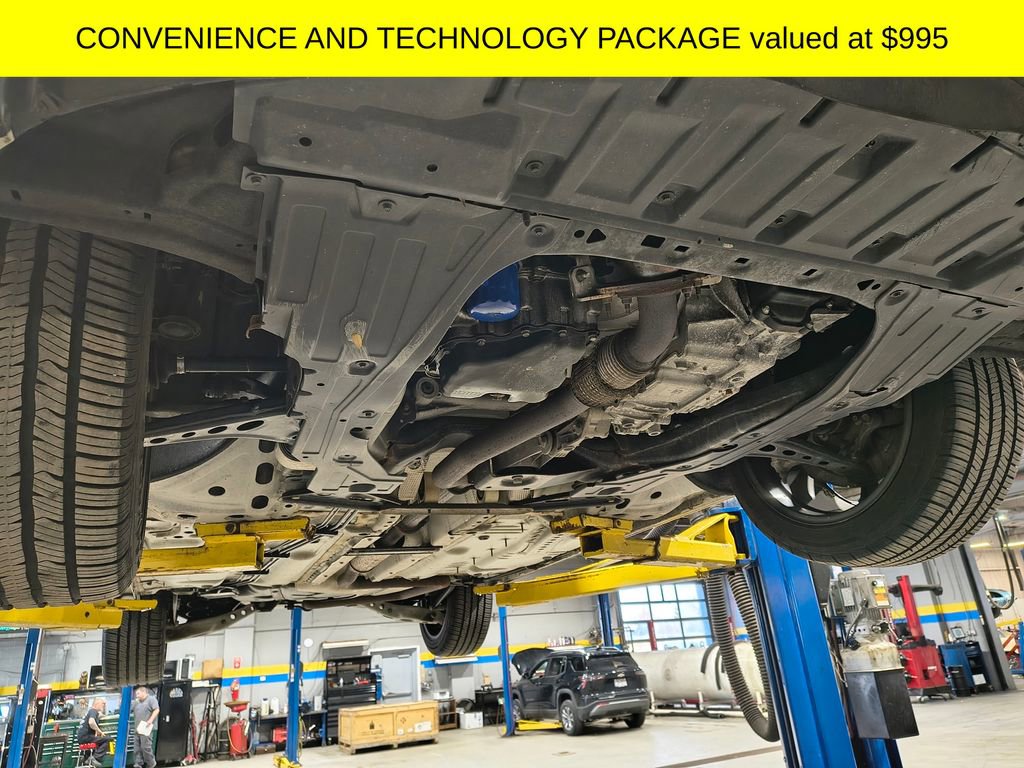 Used 2017 Chevrolet Malibu LT w/ Leather Package image 7