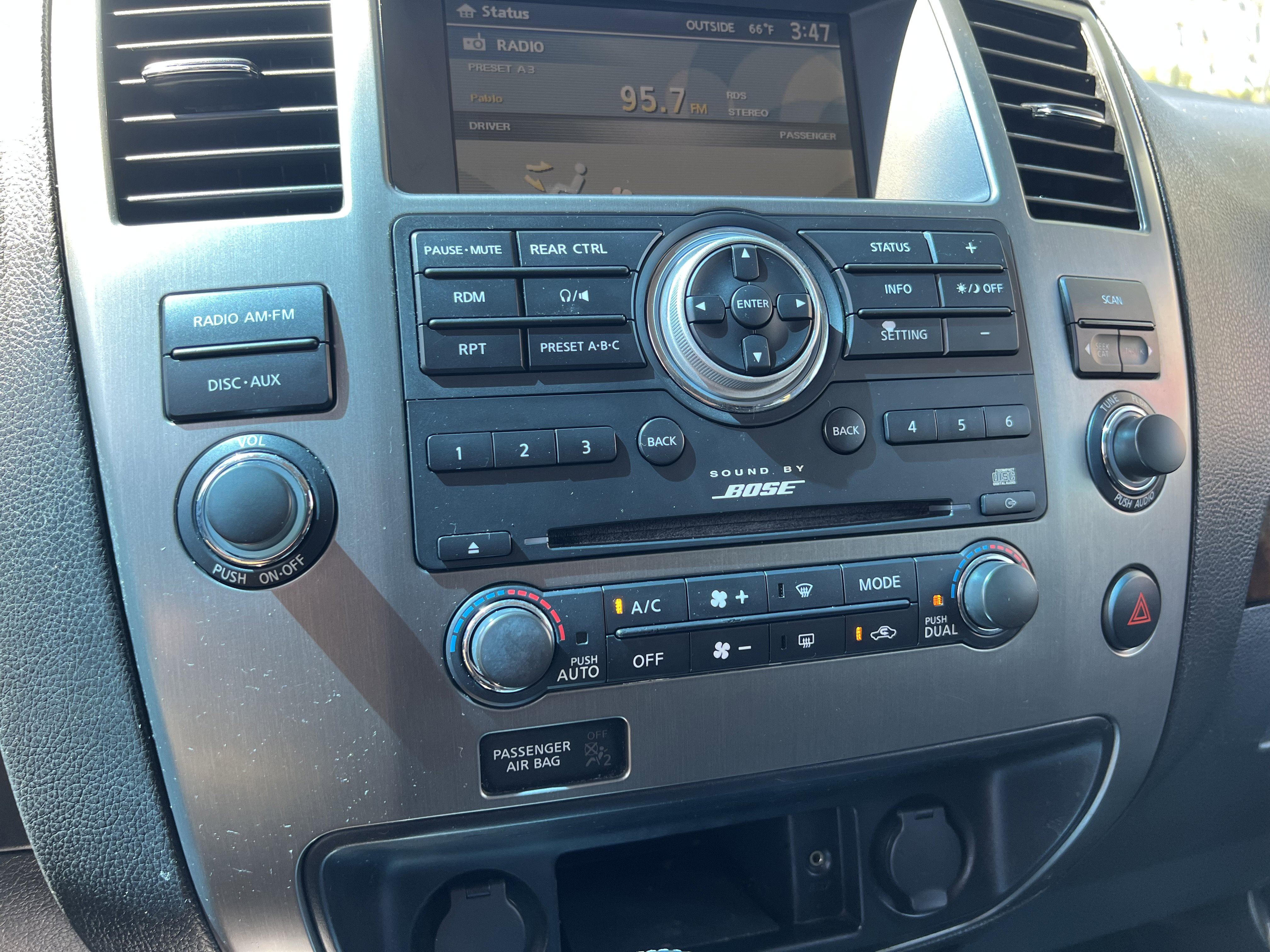 Used 2012 Nissan Armada SL RWD image 23