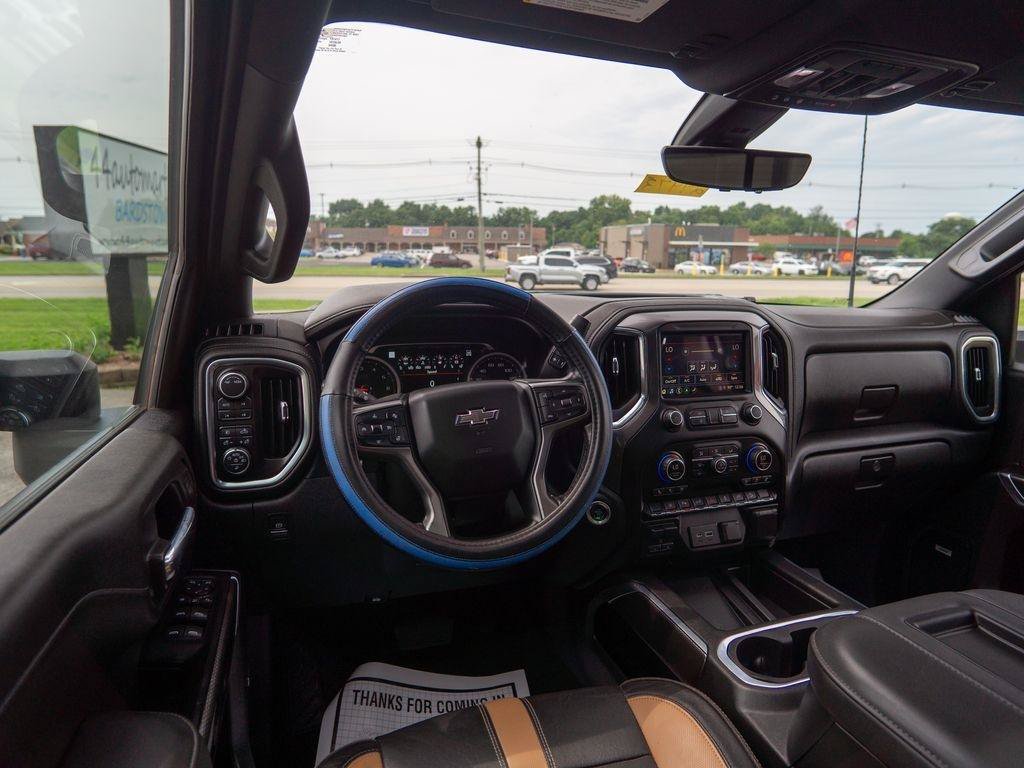 Used 2021 Chevrolet Silverado 2500 LTZ w/ Carhartt Edition AWD/4WD image 13