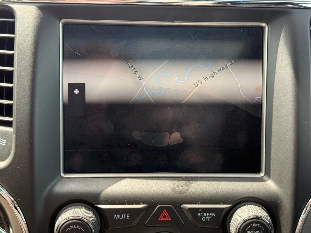 Used 2018 Jeep Grand Cherokee Overland AWD/4WD image 17