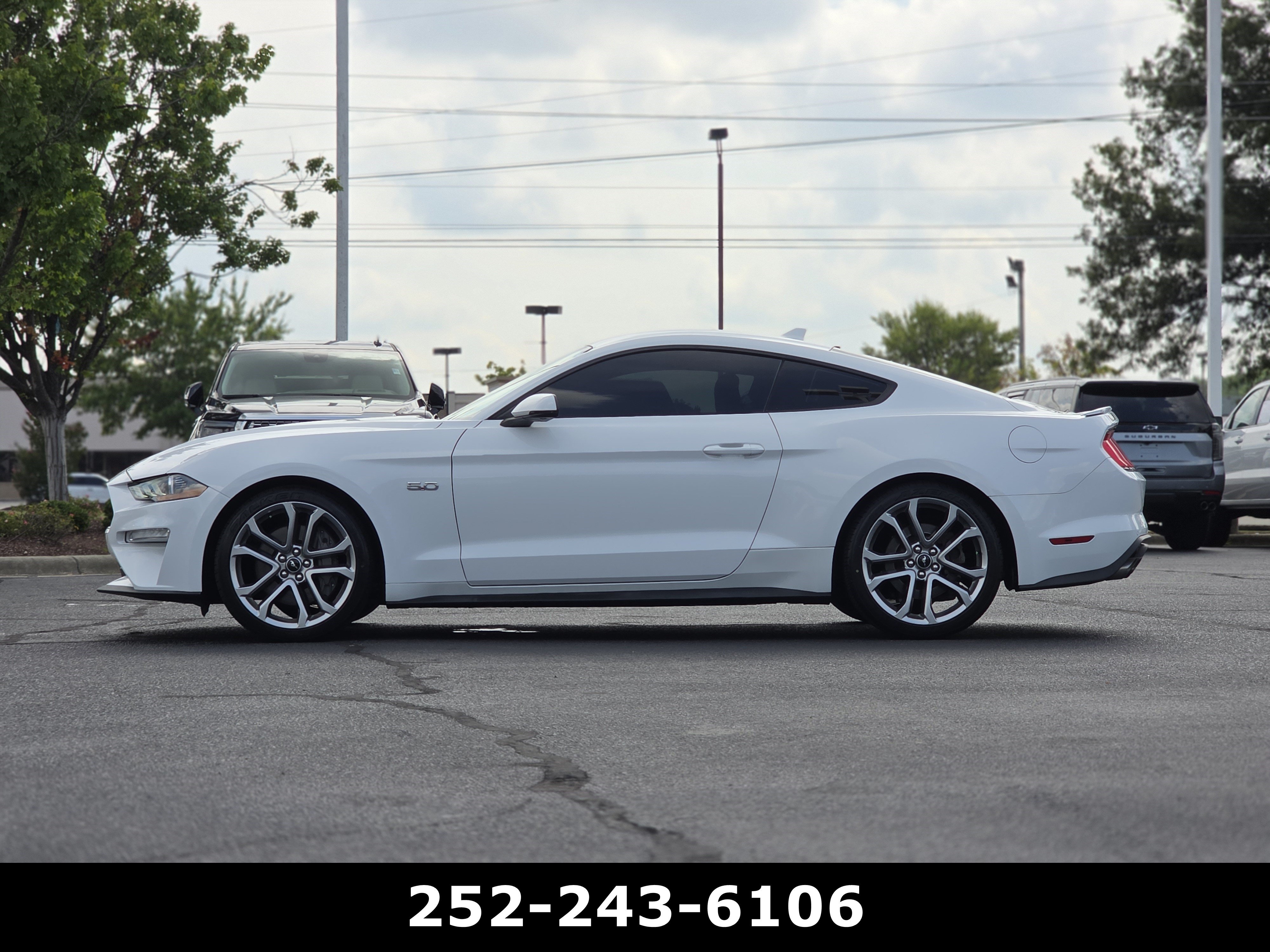 Used 2022 Ford Mustang GT Premium w/ Equipment Group 401A RWD image 4