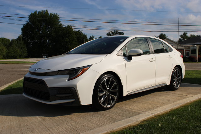 Used 2022 Toyota Corolla SE w/ SE Premium Package FWD image 7