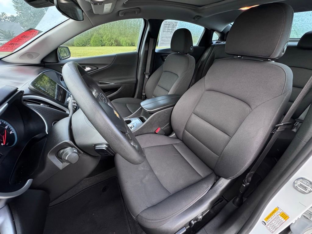 Used 2024 Chevrolet Malibu LT image 12