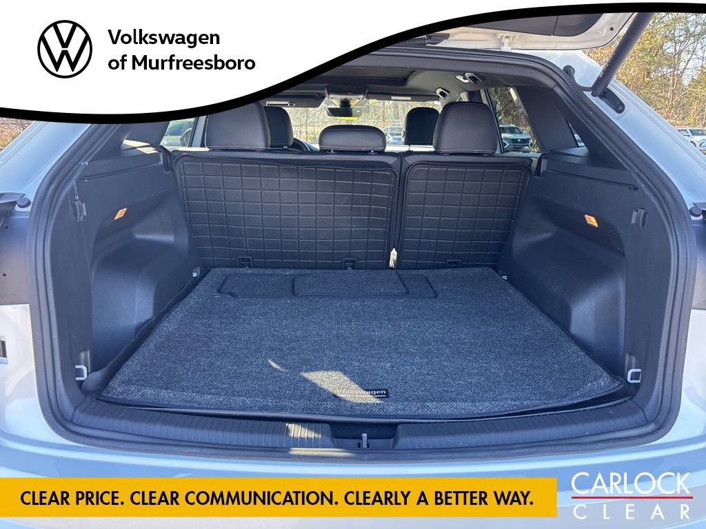 Used 2023 Volkswagen Atlas Cross Sport SEL R-Line image 13