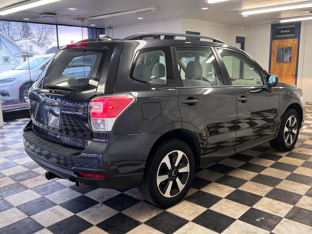 Used 2018 Subaru Forester 2.5i w/ Alloy Wheel Package image 13