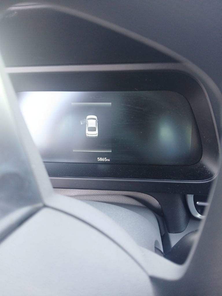 Certified 2024 Hyundai Elantra SE