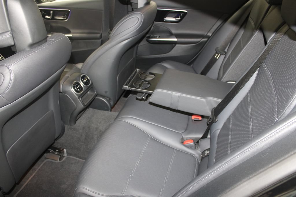 Used 2025 Mercedes-Benz C 300 Sedan image 18