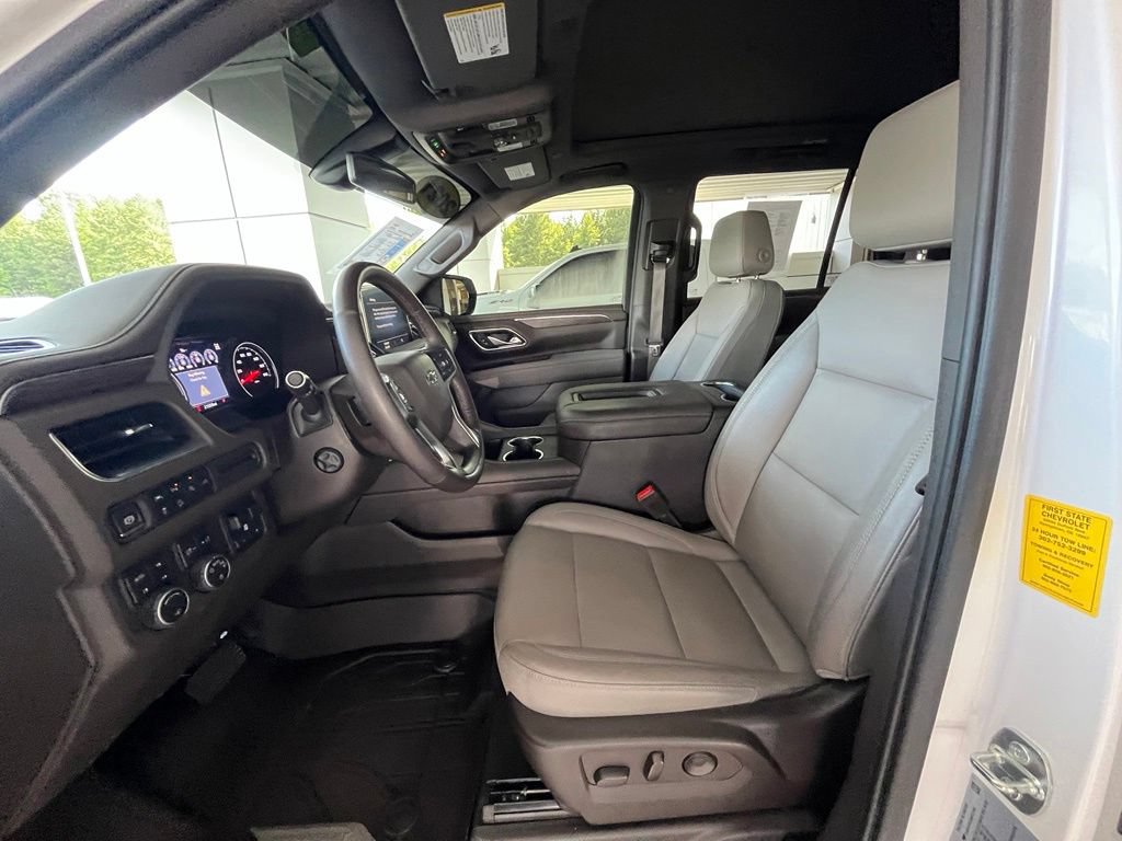 Used 2021 Chevrolet Tahoe Z71 w/ Luxury Package AWD/4WD image 14