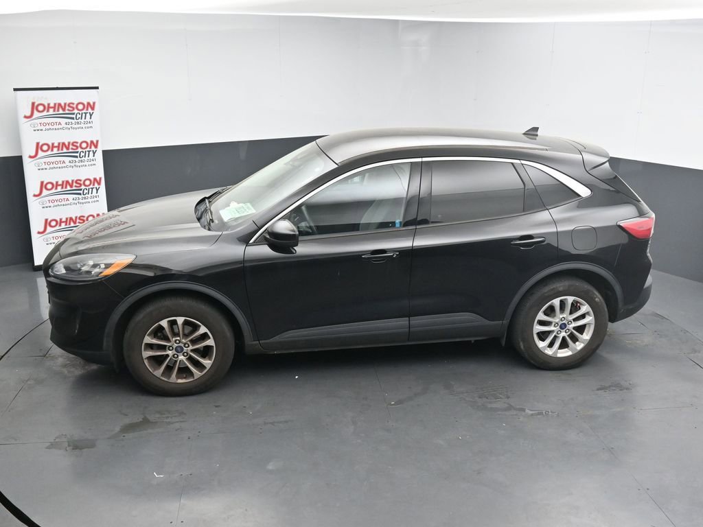 Used 2021 Ford Escape SE image 13