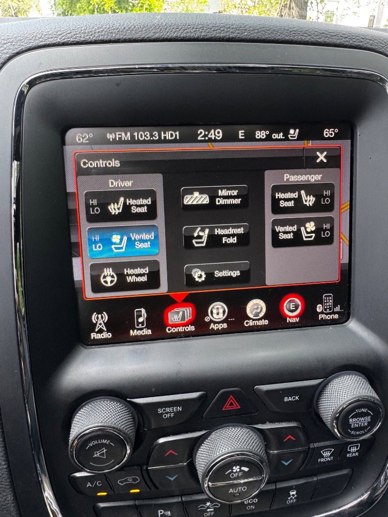 Used 2015 Dodge Durango R/T w/ Technology Group AWD/4WD image 9