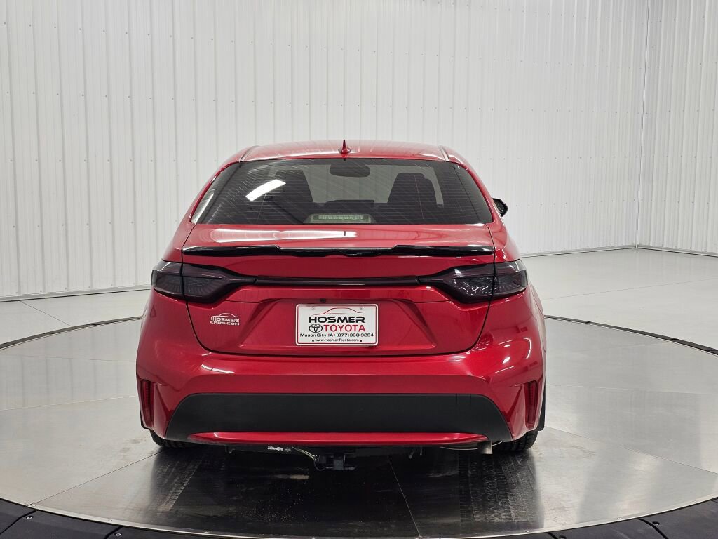 Used 2020 Toyota Corolla LE w/ Carpet Mat Package (TMS) image 4