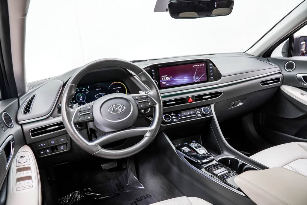 Used 2023 Hyundai Sonata Limited w/ Cargo Package FWD image 4