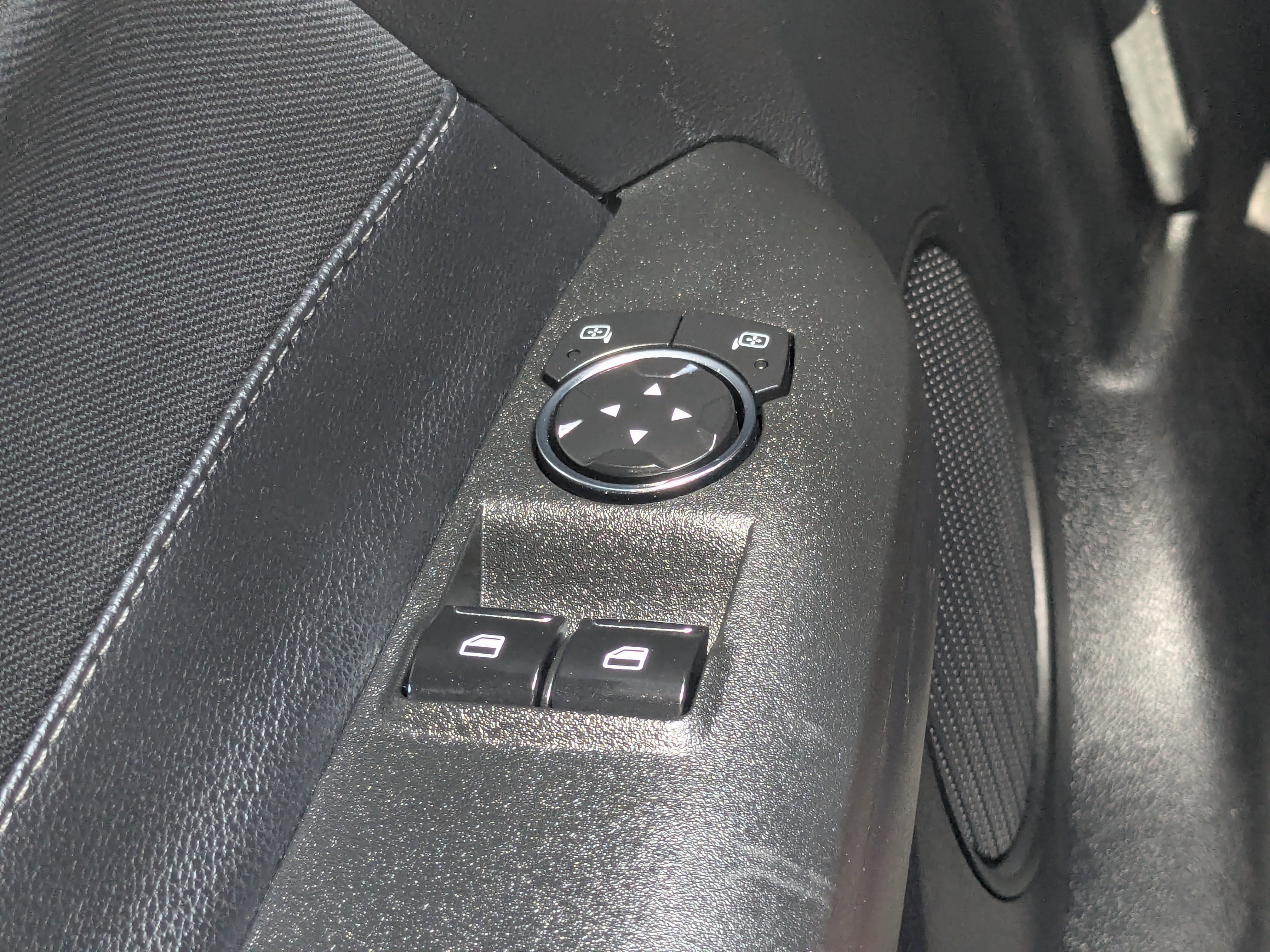 Used 2018 Ford Mustang Coupe w/ Equipment Group 101A image 25