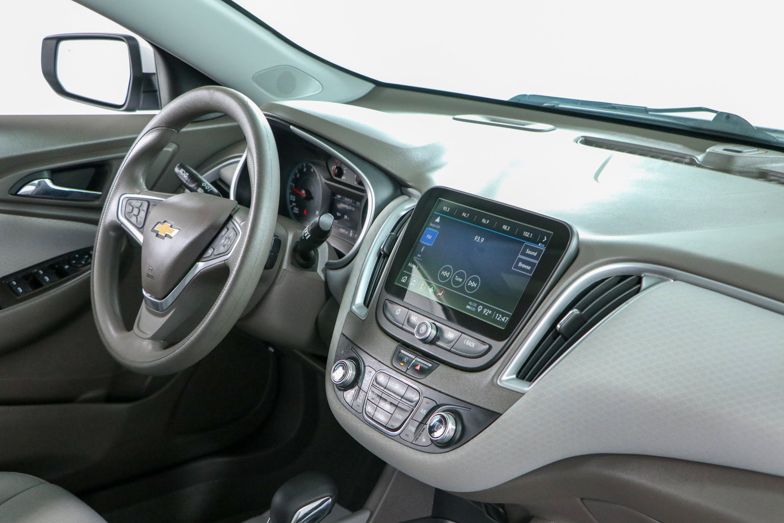 Used 2022 Chevrolet Malibu LT FWD image 25