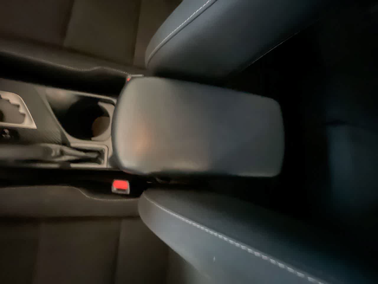 Used 2015 Toyota RAV4 XLE AWD/4WD image 21