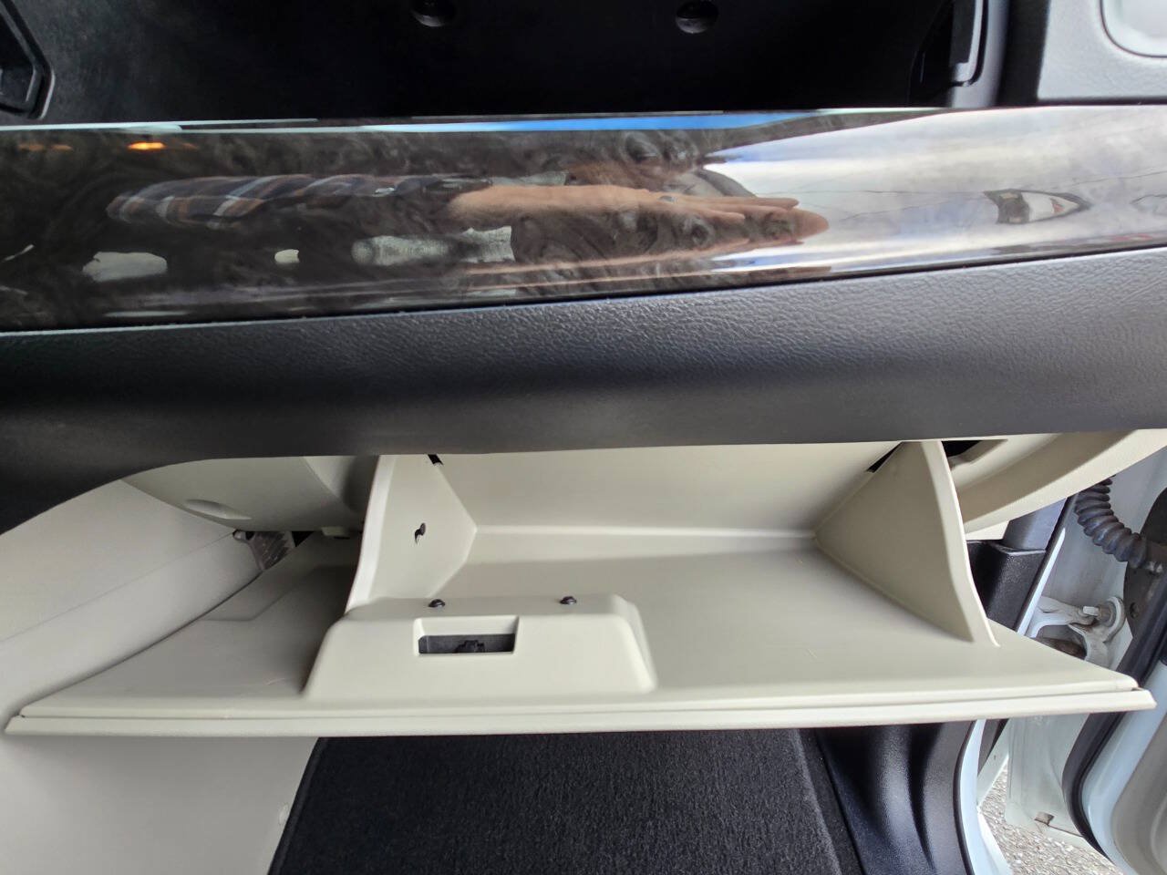 Used 2018 Dodge Grand Caravan SE w/ UConnect Hands-Free Group FWD image 34