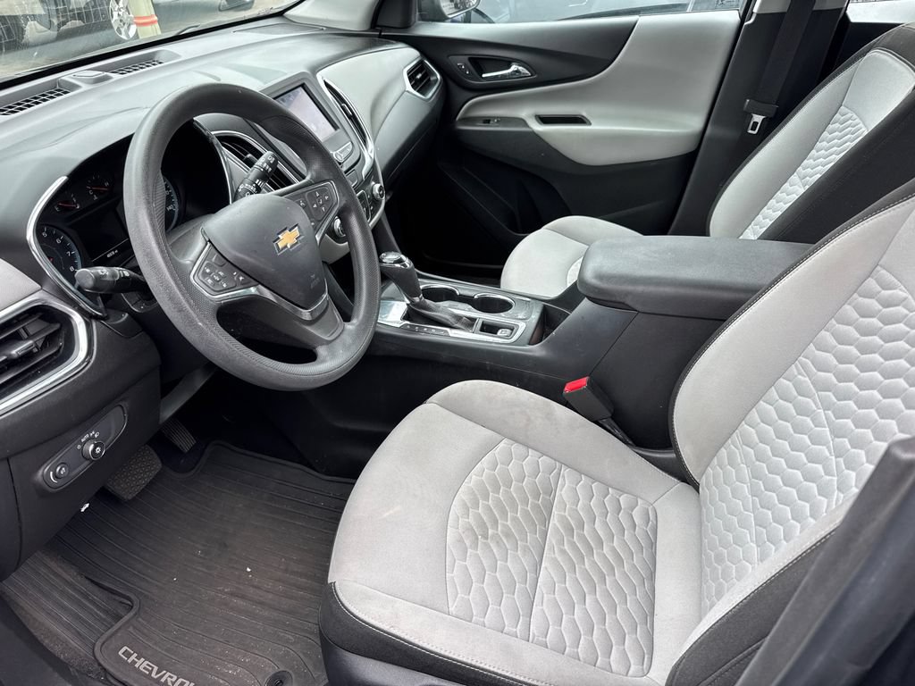 Used 2020 Chevrolet Equinox LS FWD image 17