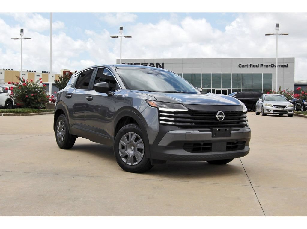Used 2025 Nissan Kicks S w/ Charging Package