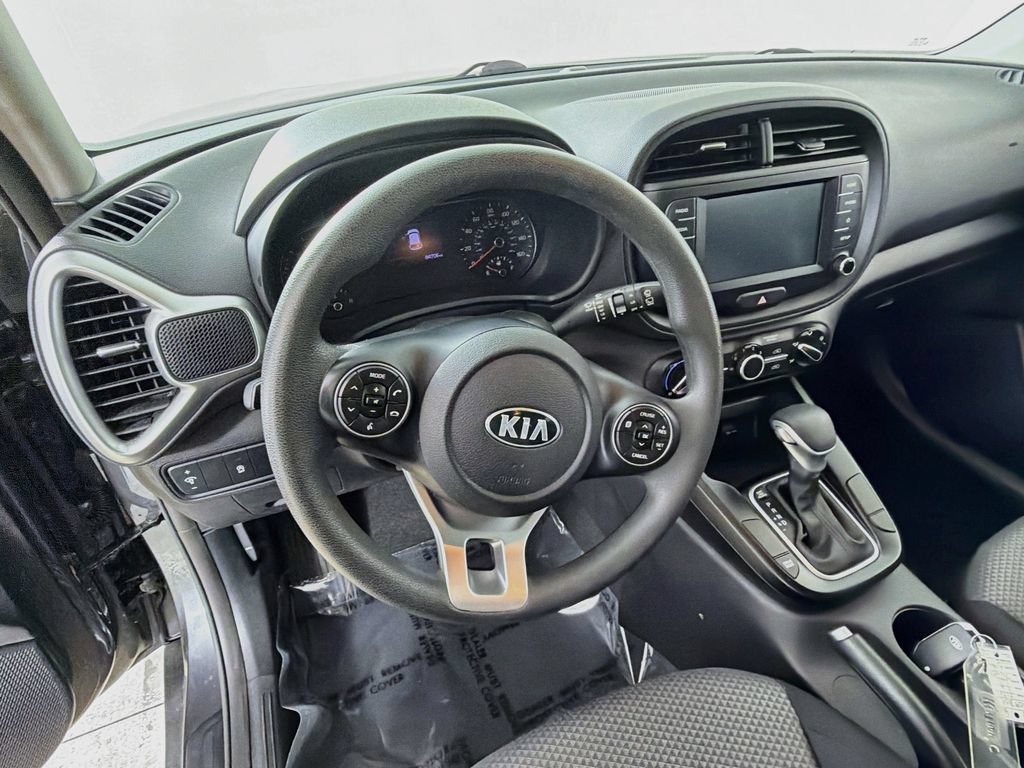 Used 2021 Kia Soul LX FWD image 11