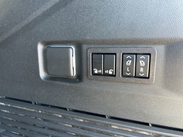 Used 2024 Chevrolet Tahoe RST w/ Luxury Package image 33