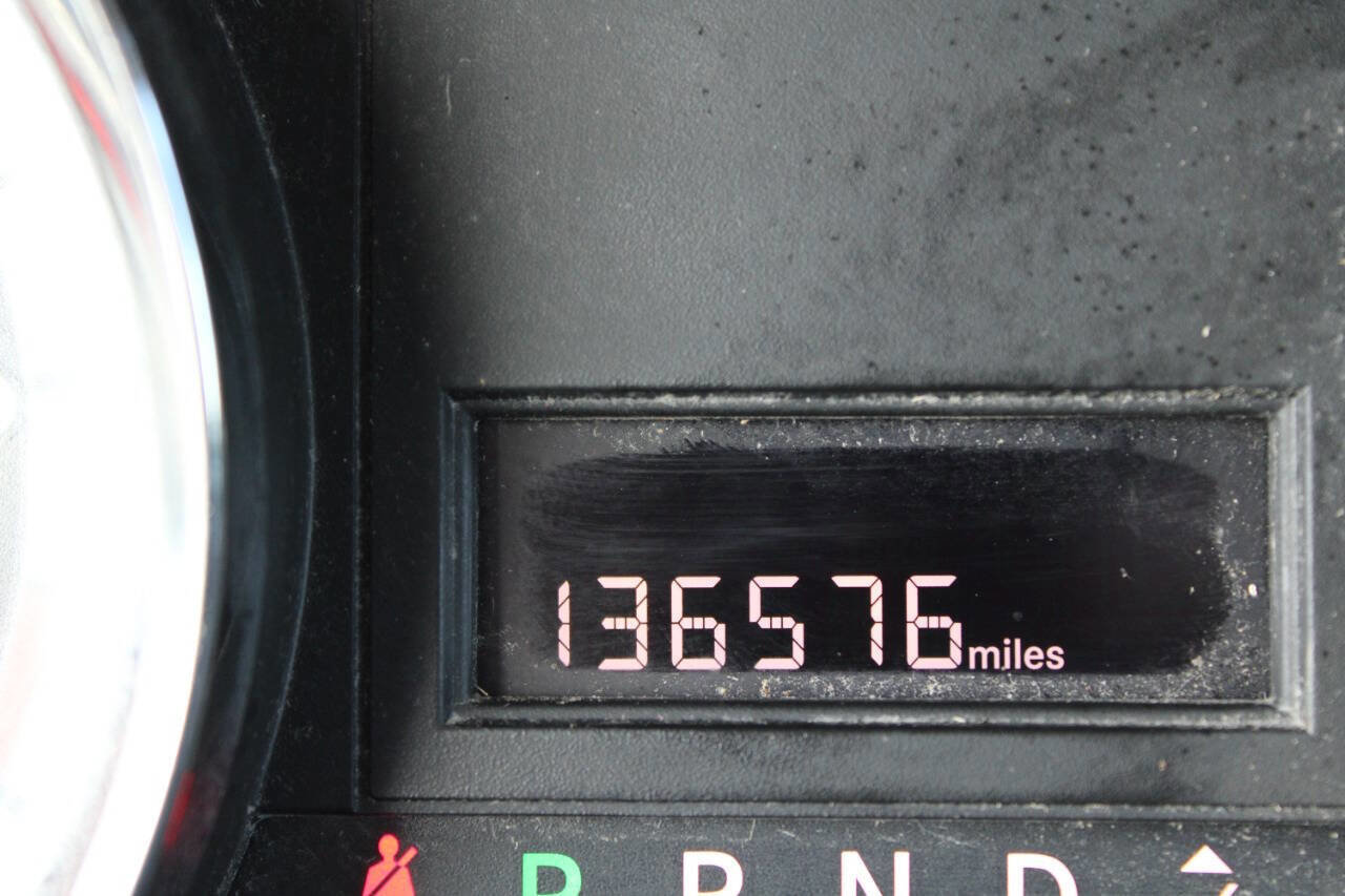 Used 2015 RAM C/V Tradesman image 13