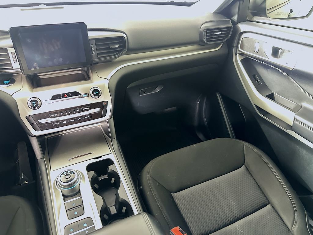 Used 2023 Ford Explorer XLT RWD image 19