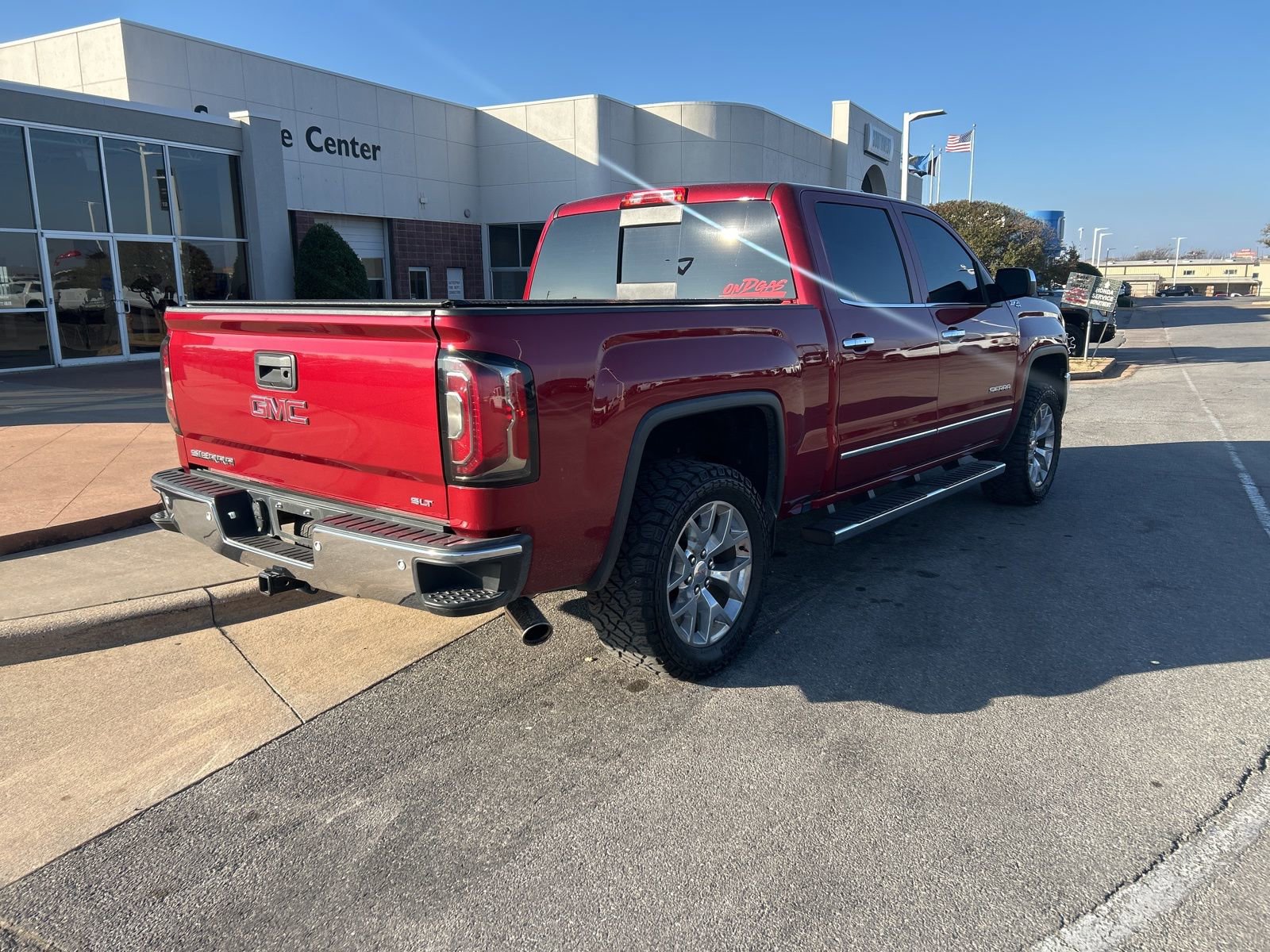 Used 2018 GMC Sierra 1500 SLT image 5