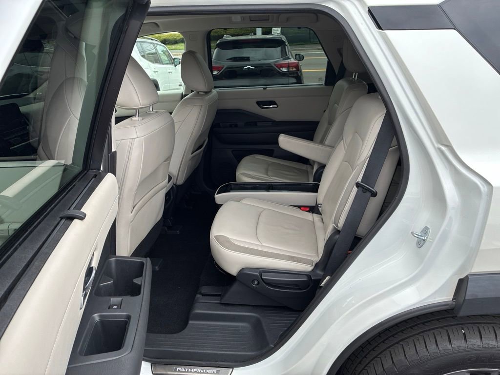 Certified 2023 Nissan Pathfinder SL w/ SL Premium Package AWD/4WD image 24