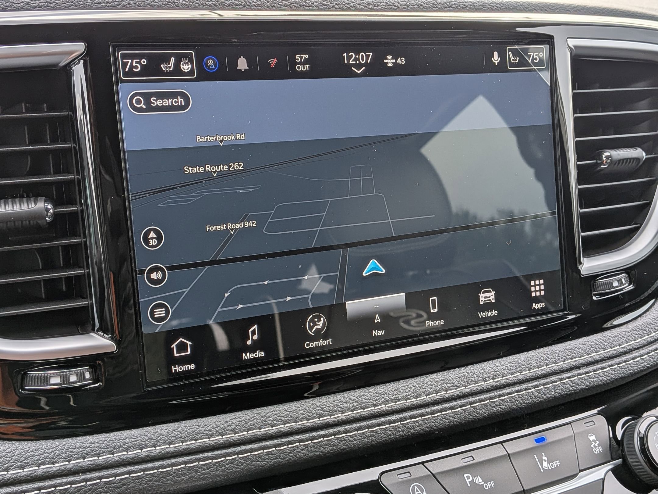 New 2026 Chrysler Pacifica Limited w/ Uconnect Theater Family Group image 17