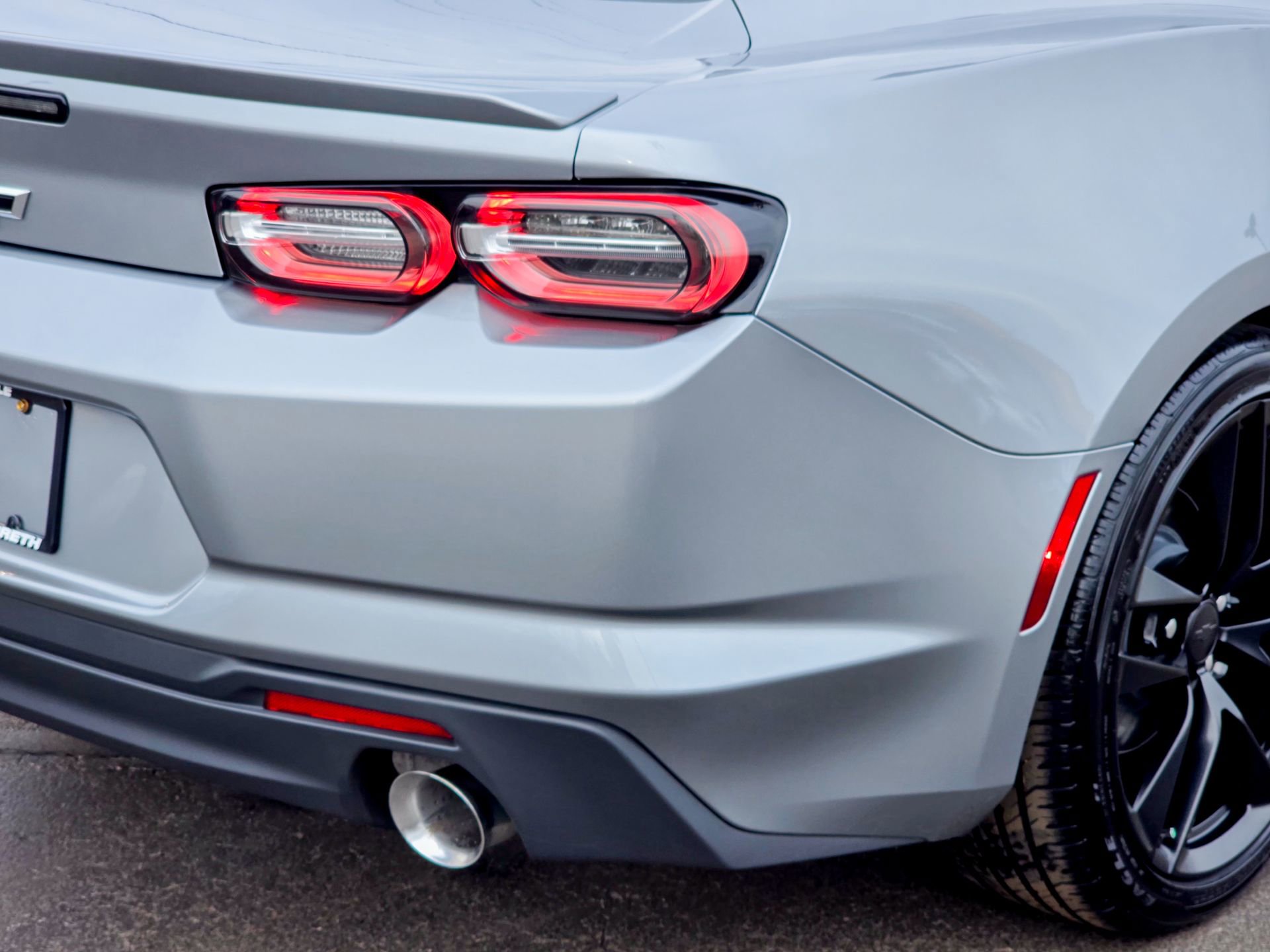 Used 2023 Chevrolet Camaro LT w/ RS Package image 19