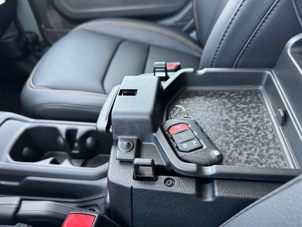 New 2025 Jeep Gladiator Sport w/ Premium Package image 19