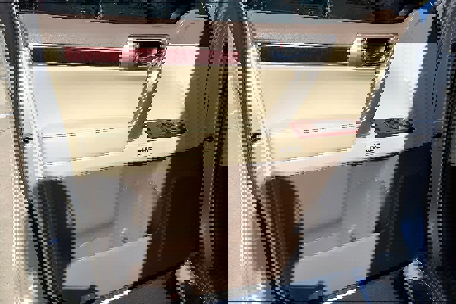 Used 2016 Lexus GX 460 image 22