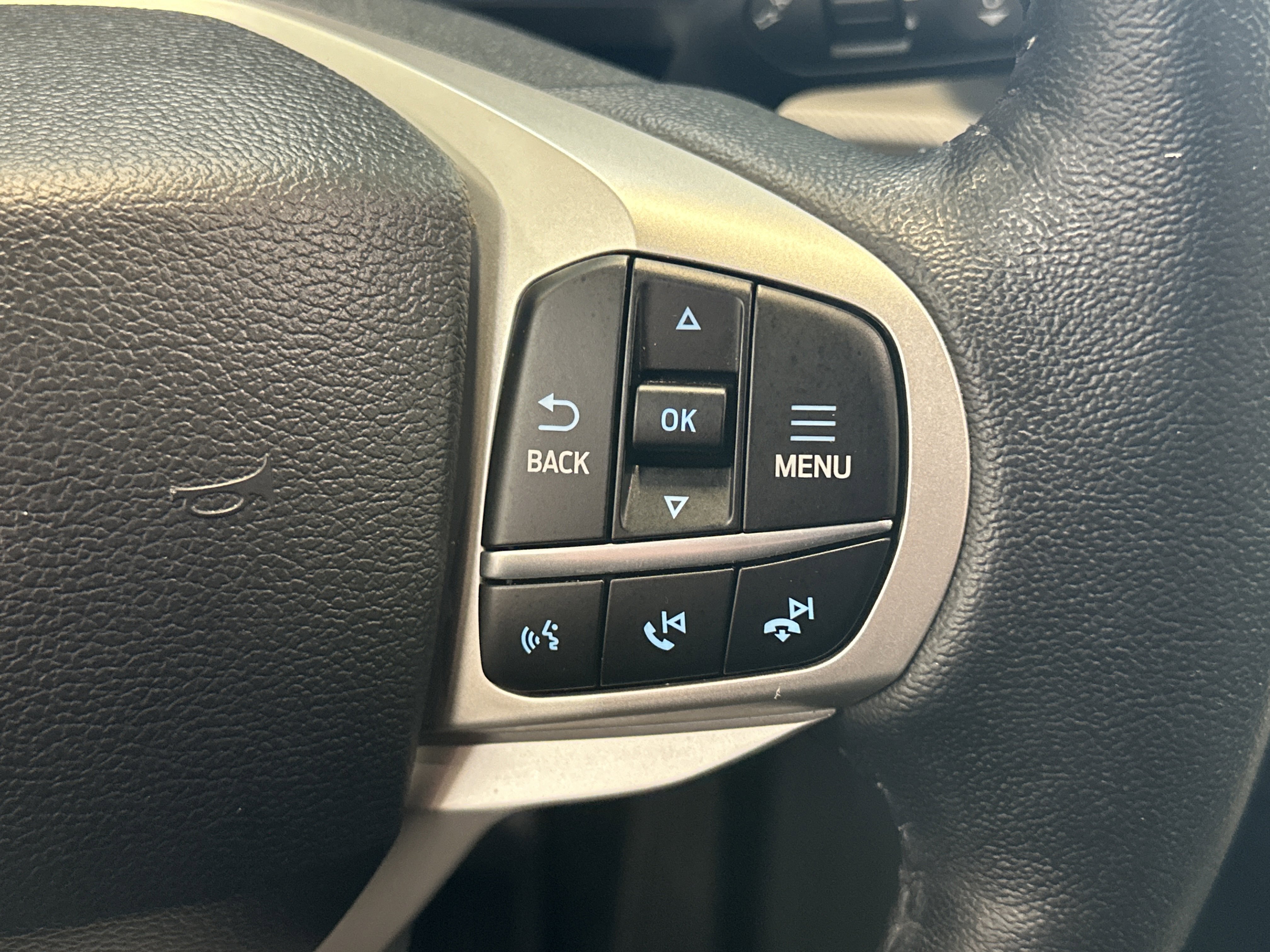 Used 2023 Ford Explorer XLT w/ Equipment Group 202A image 34