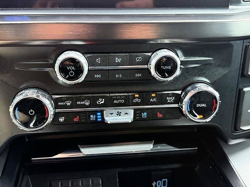 Used 2024 Ford F250 Lariat w/ Sport Appearance Package AWD/4WD image 50