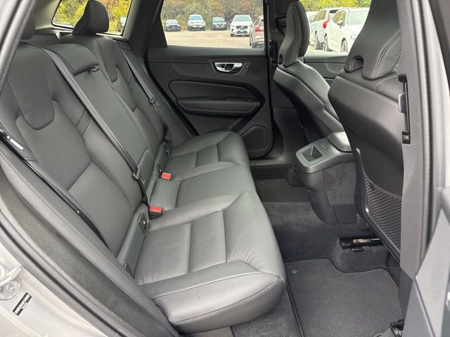 Certified 2025 Volvo XC60 B5 Plus image 19