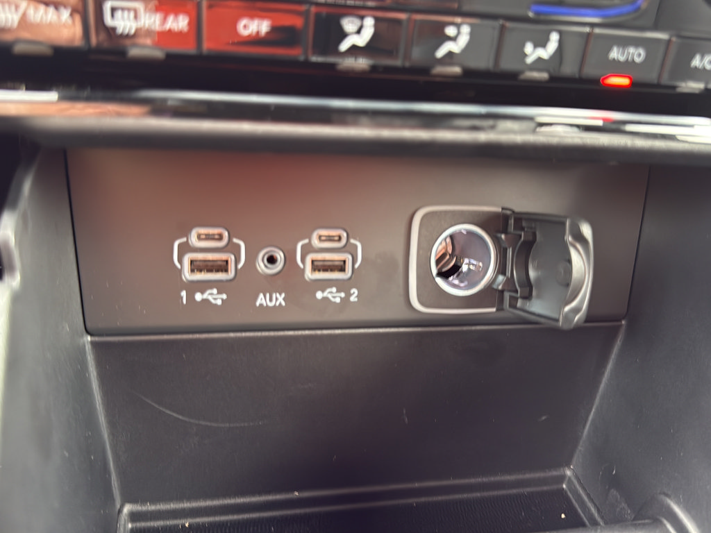New 2025 Jeep Grand Cherokee L Limited AWD/4WD image 30