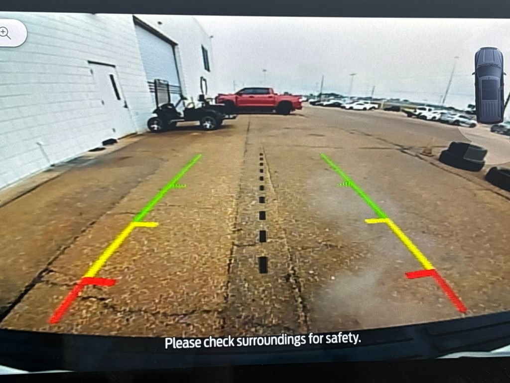 Used 2023 Ford Expedition Limited image 11