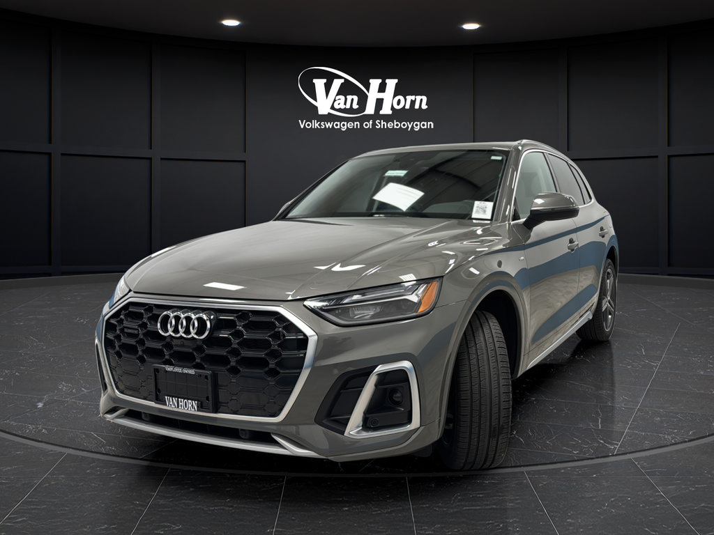 Used 2025 Audi Q5 e Premium Plus w/ Premium Plus Package AWD/4WD image 3